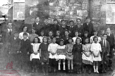 Class of Penderyn School circa 1926