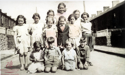Cwmparc Children, Circa 1947
