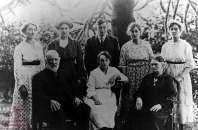 Howells Family of Maes Gwyn, Cwmdare
